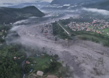 Tragjedia në Nepal mund të ishte paralajmëruar? Shenjat u shfaqën para shembjes së akullnajës, por alarmi erdhi tepër vonë
