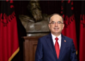 “Gjendet” Begaj / 100 ditë protesta, zjarre e përplasje, Presidenti del për t’i uruar Kuvendit punë të mbarë