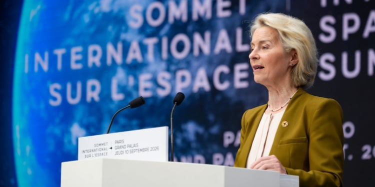 Von der Leyen mbështet bashkimin e gjigantëve europianë të hapësirës: “Konkurrenca tashmë është globale”