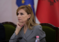 Tabaku nuk fal as qindarkën/ Padit Kuvendin për pagat e 2014-ёs dhe 2017-ёs, beteja mbërrin deri në Gjykatën e Lartë