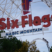 Dëmtime katastrofike në tru pas xhiros me “roller coaster”, mbi 100 persona padisin parkun Six Flags