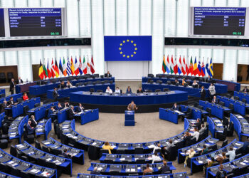 Policia bastis zyrat e së djathtës radikale në Parlamentin Europian, nën hetim abuzimi me mbi 4.3 milionë euro