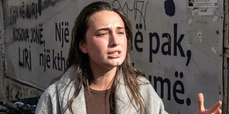 Samanta: Luanesha e protestës bëhet simboli i vajzave të thjeshta shqiptare