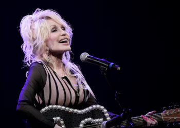Më shumë se 50 vite nga “Jolene”, historia pas këngës së Dolly Parton