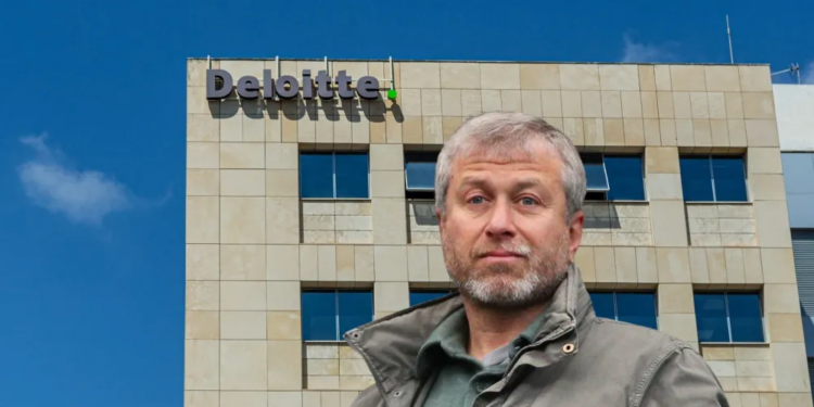 Skandali Abramovich: Si Deloitte dyshohet se ndihmoi në fshehjen e 672 milionë dollarëve përmes dokumenteve të falsifikuara
