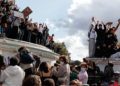 A e dëgjoni këngën e studentëve? Revolta që po trondit Francën dhe paralajmëron Evropën