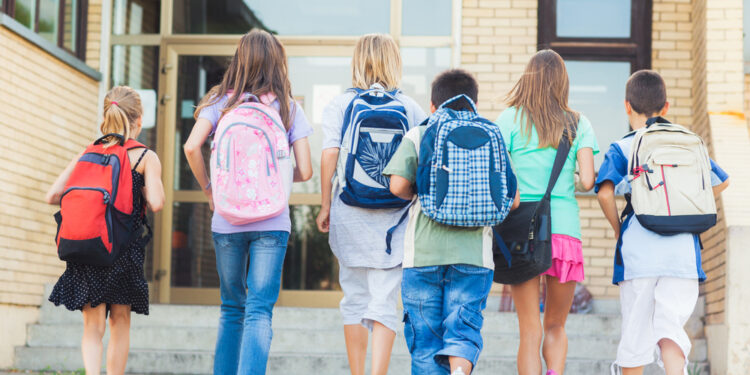 Studimi: Ecja çdo ditë përmirëson shëndetin mendor të adoleshentëve, edhe 1,000 hapa më shumë bëjnë diferencë